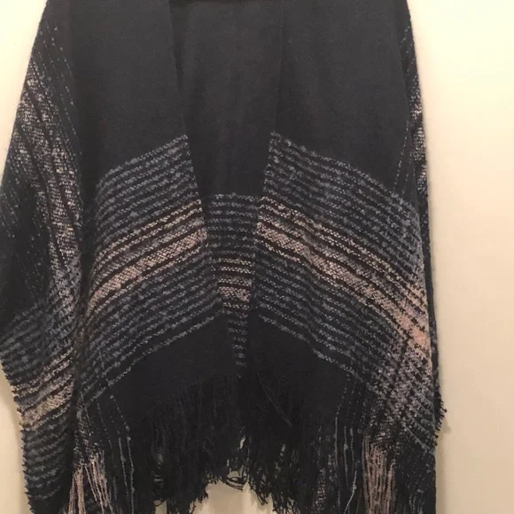 NWOT NAVY Ruana - Picture 2 of 6